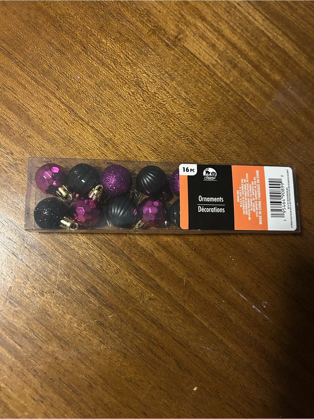 Purple and Black Holiday Ornament Set — Decorative Baubles (16 pcs)